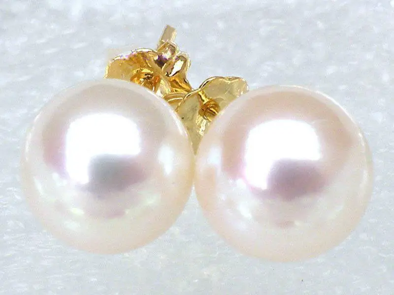 

Extremely luxurious 7.8mm AAA+ round White Akoya Pearl Earring 14KGP Yellow Gold Filled