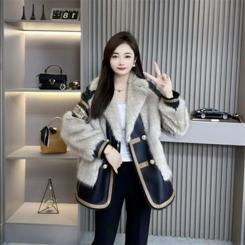 Abrigo de cuero y piel de longitud media para mujer, combinación de pelo de visón para invierno, piel de imitación joven, Popular, novedad de 2024