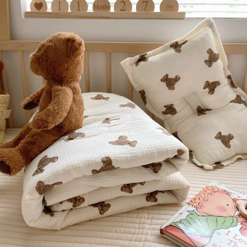 Baby Summer Quilt Bear Print Cotton Muslin Infant Toddler Comforter Blanket Crib Quilt for Boys Kids Nap Cover Baby Bedding