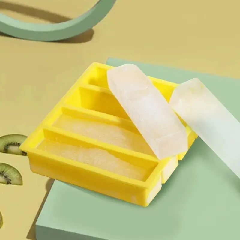 Long Strip Silicone 4 Grid Giant Silicone Ice Cubes Square Tray Mold Non-toxic Durable Wine Ice Cube Manufacturers