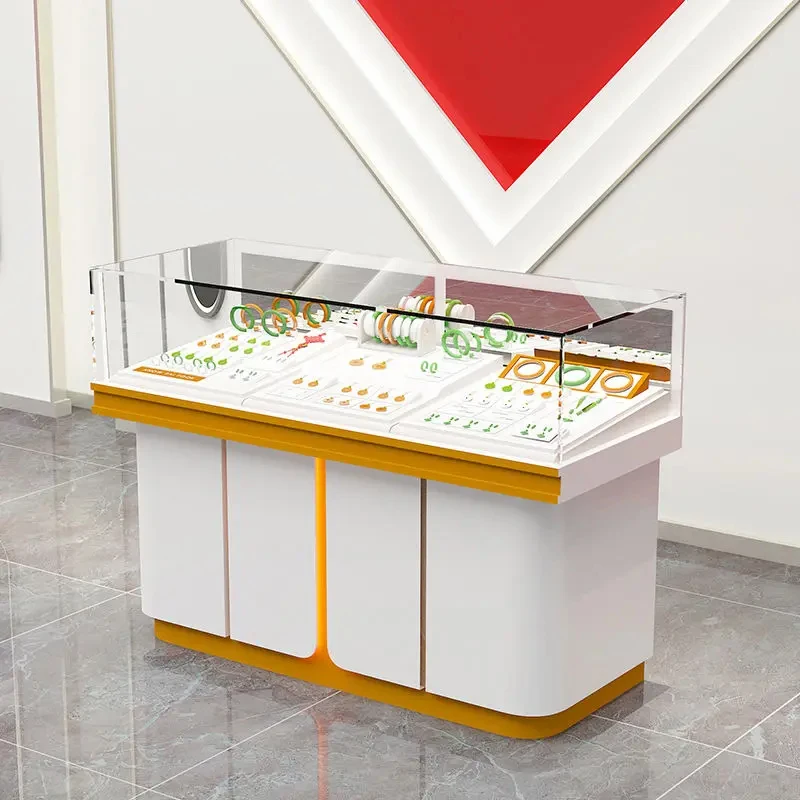 

custom.Elegant Wooden Jewelry Showcase with Glass Sides Retail Display