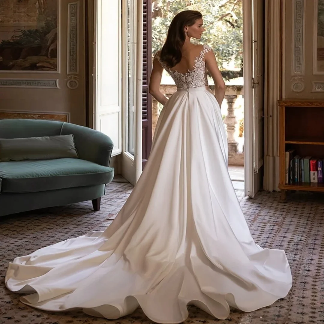 Customzied Elegant Satin  Wedding Dresses Sexy Mermaid Scoop Draped Detachable Train Bride Prom Party Gown Lace  Bridal Gowns