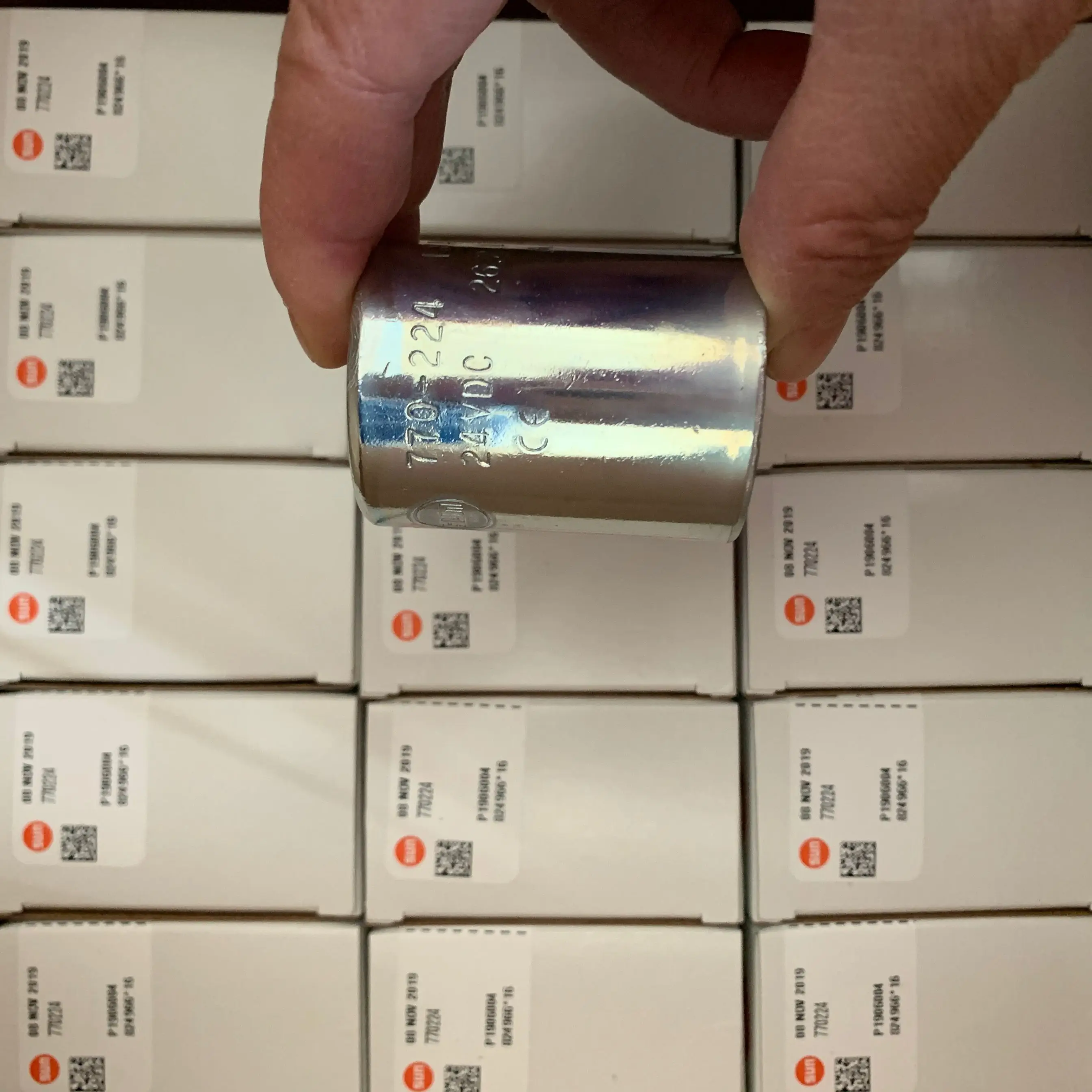 DMDA-XNN DMDAXAN DMDA-XNN224 DMDAXNN224 DMDA-XNN-224 SUN الهيدروليكية الأصلية 3-way، صمام بكرة اتجاهي يعمل بالملف اللولبي