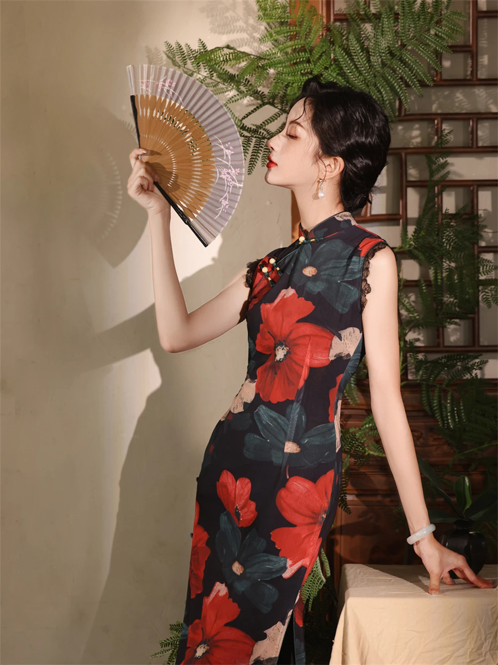 Young Style Improved Sleeveless Cheongsam Women Chinese Retro Old Shanghai Printed Qipao Dress High-end Temperament Evening Gown