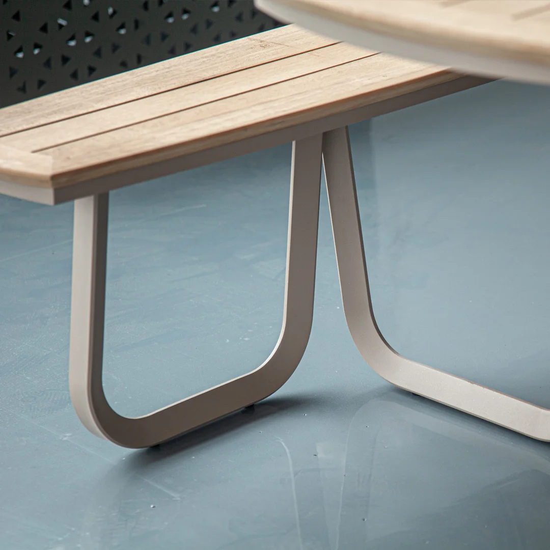 Stół ogrodowy prostokątny z aluminium i drewna tekowego na patio hotelowe, stół do jadalni z drewna tekowego.