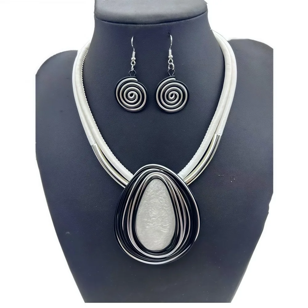 

Water Drop Necklace Earrings Set Aluminum Wire Handmade Braided Jewelry Set Lightweight Resin Gems Earring Necklace Combo