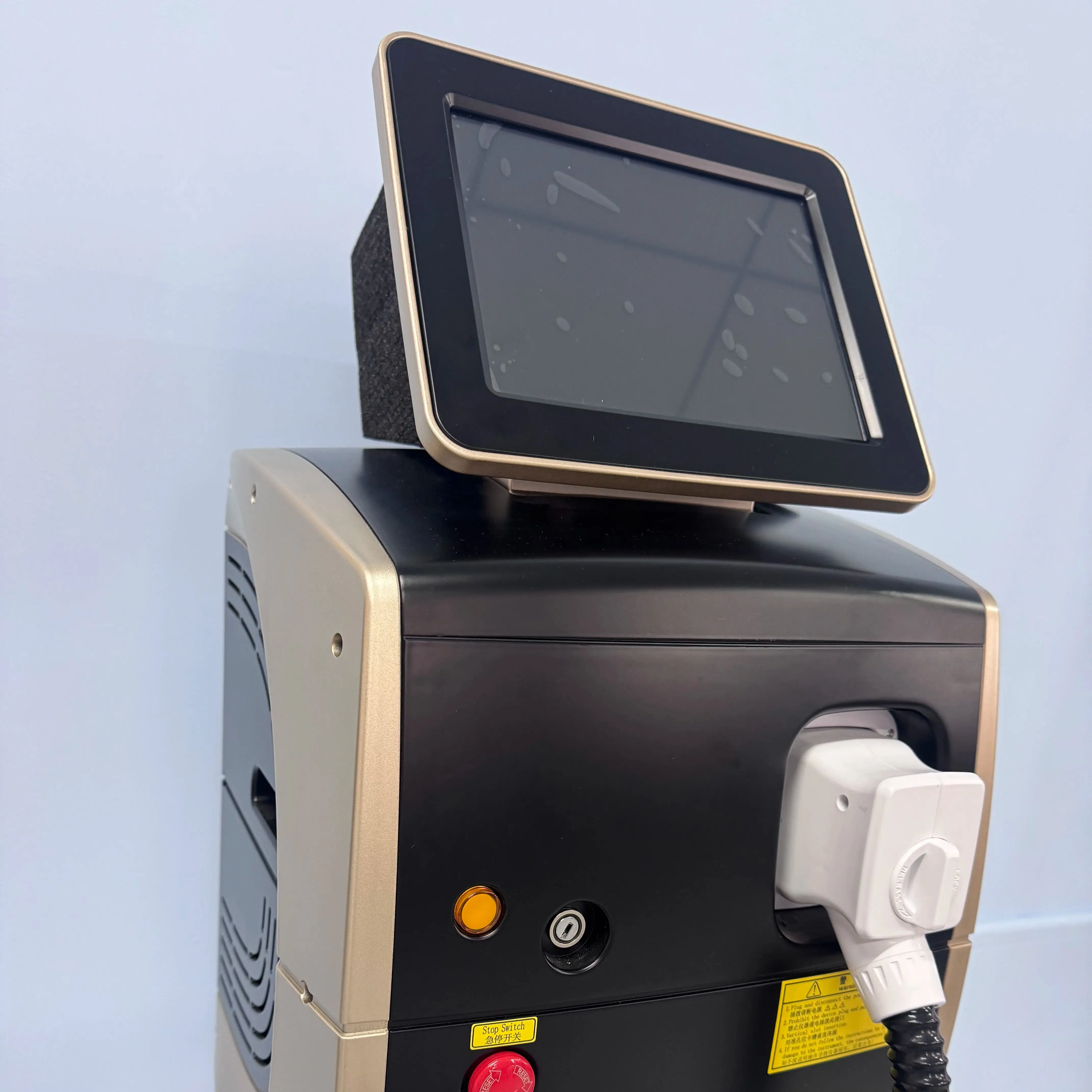 Alexandrite glace platine Laser 4000W professionnel Diode Laser Machine permanente indolore épilateur peau tendre 3 longueurs d'onde