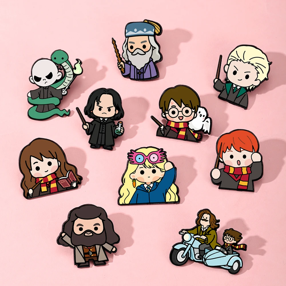 10 pzas. de pines esmaltados de personajes de dibujos animados, insignias de solapa coleccionables y bonitas, regalo de joyería para niños para mochilas