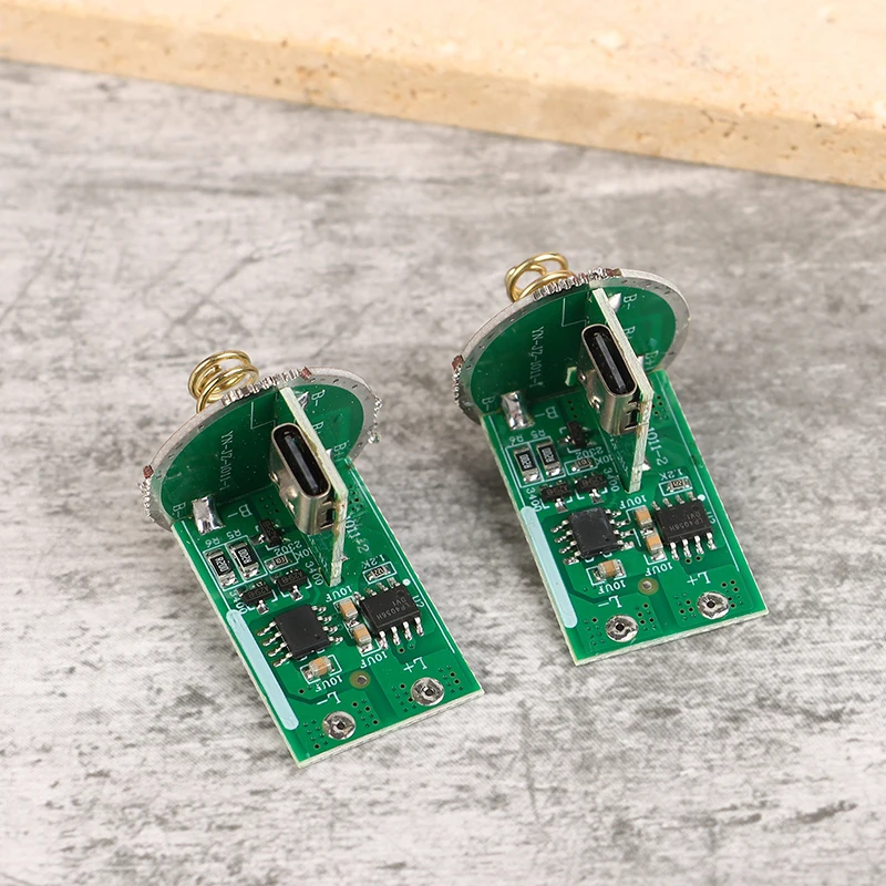 Печатная плата переключателя деталей фонарика 3,7 В Type-C Порт зарядки Micro USB Светодиодная плата управления с защитой от заряда