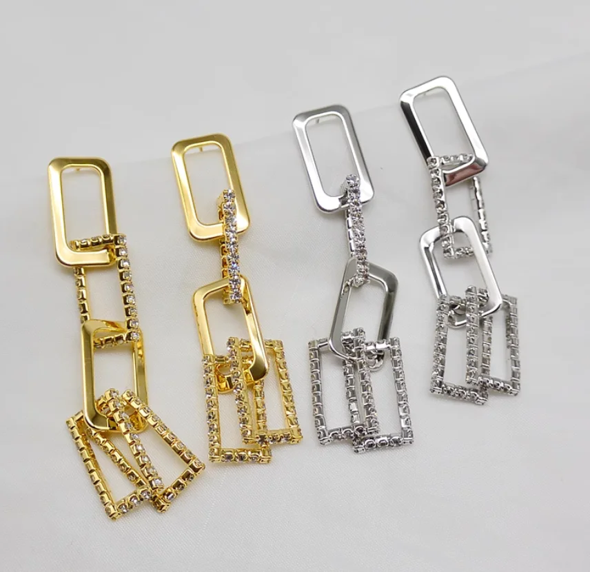 Brincos de temperamento de luxo ocos de cristal com fivela quadrada texturizada importada coreana, gotas para os ouvidos com agulhas de prata