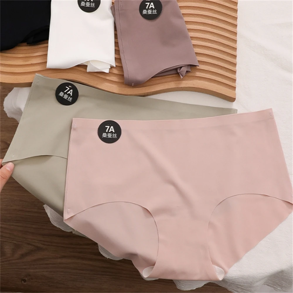 7A Girls Seamless Underwear Mulberry Silk Bottom Crotch Mid-waist Briefs Female Micro-brushed Soft Full Antibacterial Breathable