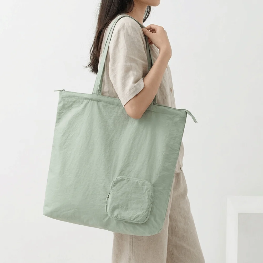 Large Capacity Travel Storage Handbag Portable Lightweight Nylon Shoulder Bag Reusable Washable Foldable Tote Bag Airplane
