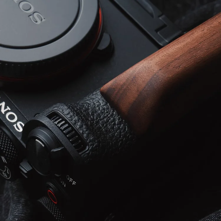 Wood hand grip for sony A7CR a7c2 a7c II Camera Plate quick release Arca Swiss Camp Tripod