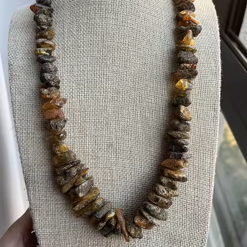 60cm Medical Amber Necklace Trendy Female Accessory New Natural Irregular Beads Baltic Chips Mineral Exaggerated Raw Ore Jewelry