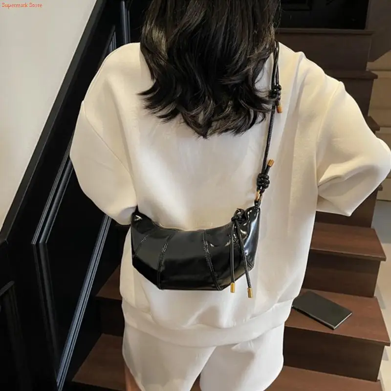 

Q5WE Women Crossbody Bag Simple Dumplings Bag Stylish Shoulder Bag Commuting Bag PU Leather Bag for Everyday