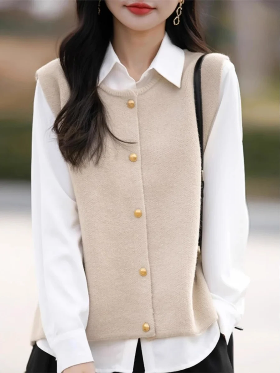 

Новая весенняя коллекция 2025: Свободный вязаный жилет с круглым вырезом, металлическим декором, для многослойных образов, модный, для повседневной носки, женский.