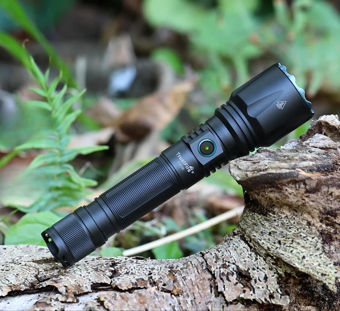 

Мощный тактический фонарик Trustfire LEP, перезаряжаемый осветительный охотничий фонарь 1695 м на батарейке 21700, военная самооборона