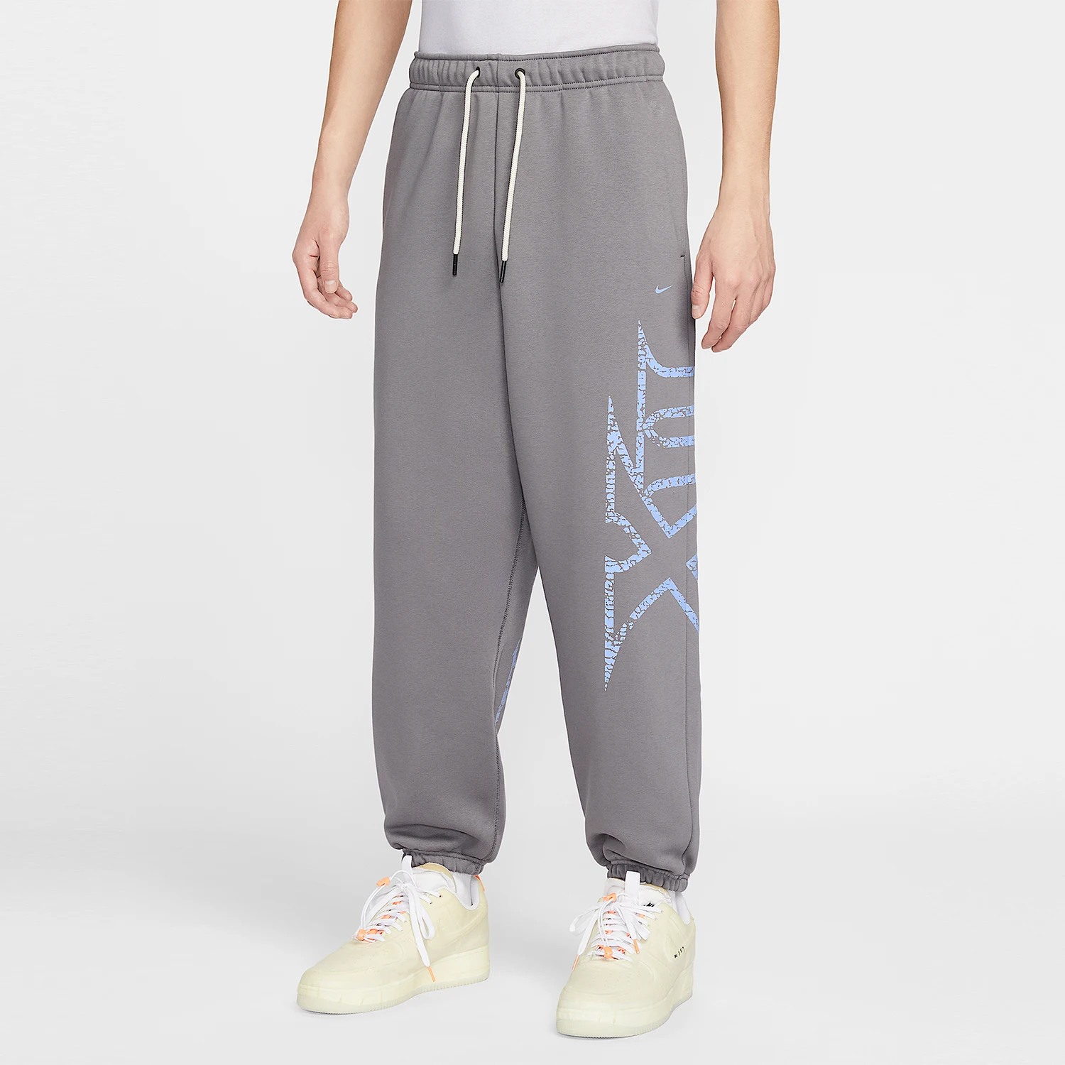 

Nike Authentic Winter Style Men's Cuffed Knit Printed Pants IF1557-015