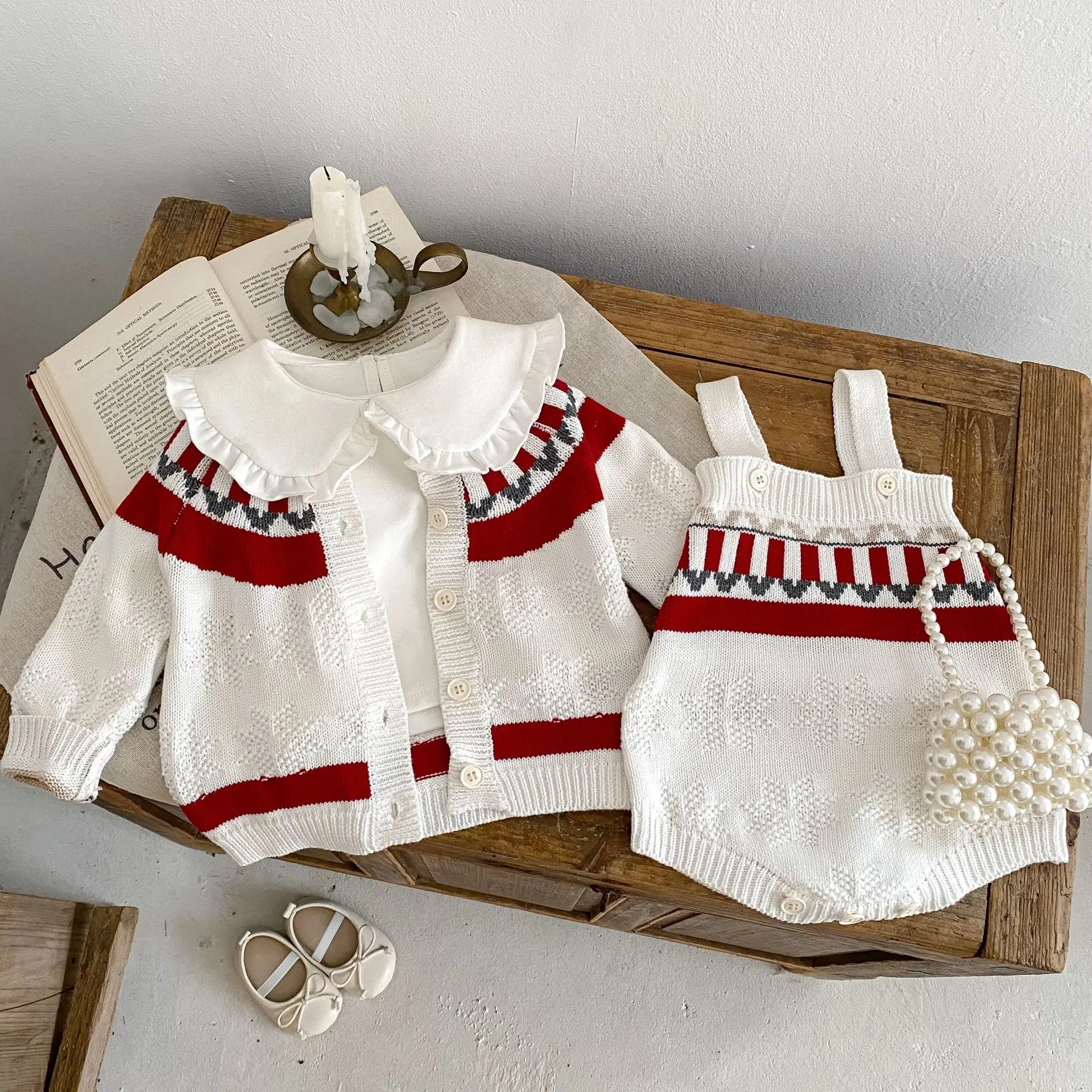 Spring and Autumn New Baby and Children's Male and Female Baby Jacquard Star Hook Knitted Coat+Strap Romper 2-piece Set