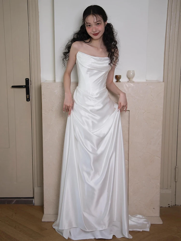 

Новое атласное свадебное платье Ele 2026: простое, без бретелек, с коротким шлейфом, белое, для невест, для выездных церемоний в лесу