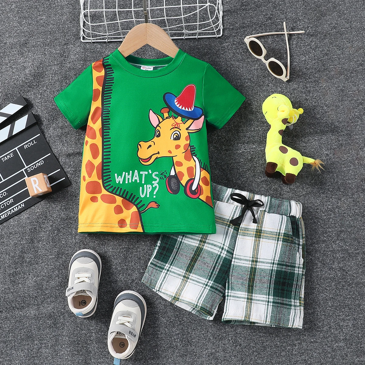 

PatPat PatPat 2pc Toddler Boy Giraffe Print Short-sleeve Tee and Shorts Set