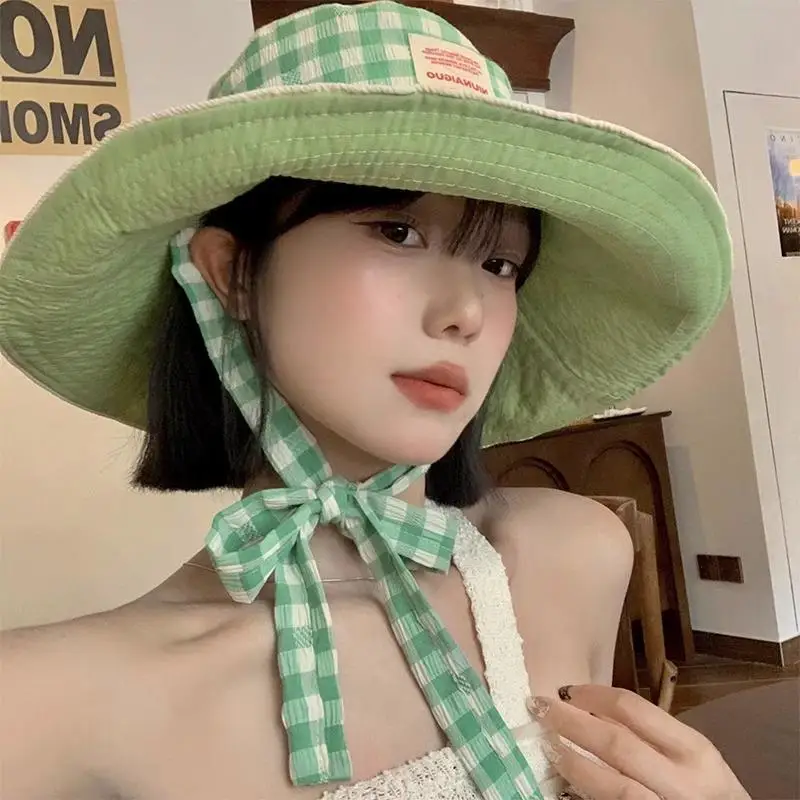 1PC Women Summer UV Protection Wide Brim Sun Hats With Chin Strap Cute Pastel Plaid Beach Hat For Outdoor Travel & Daily Wear