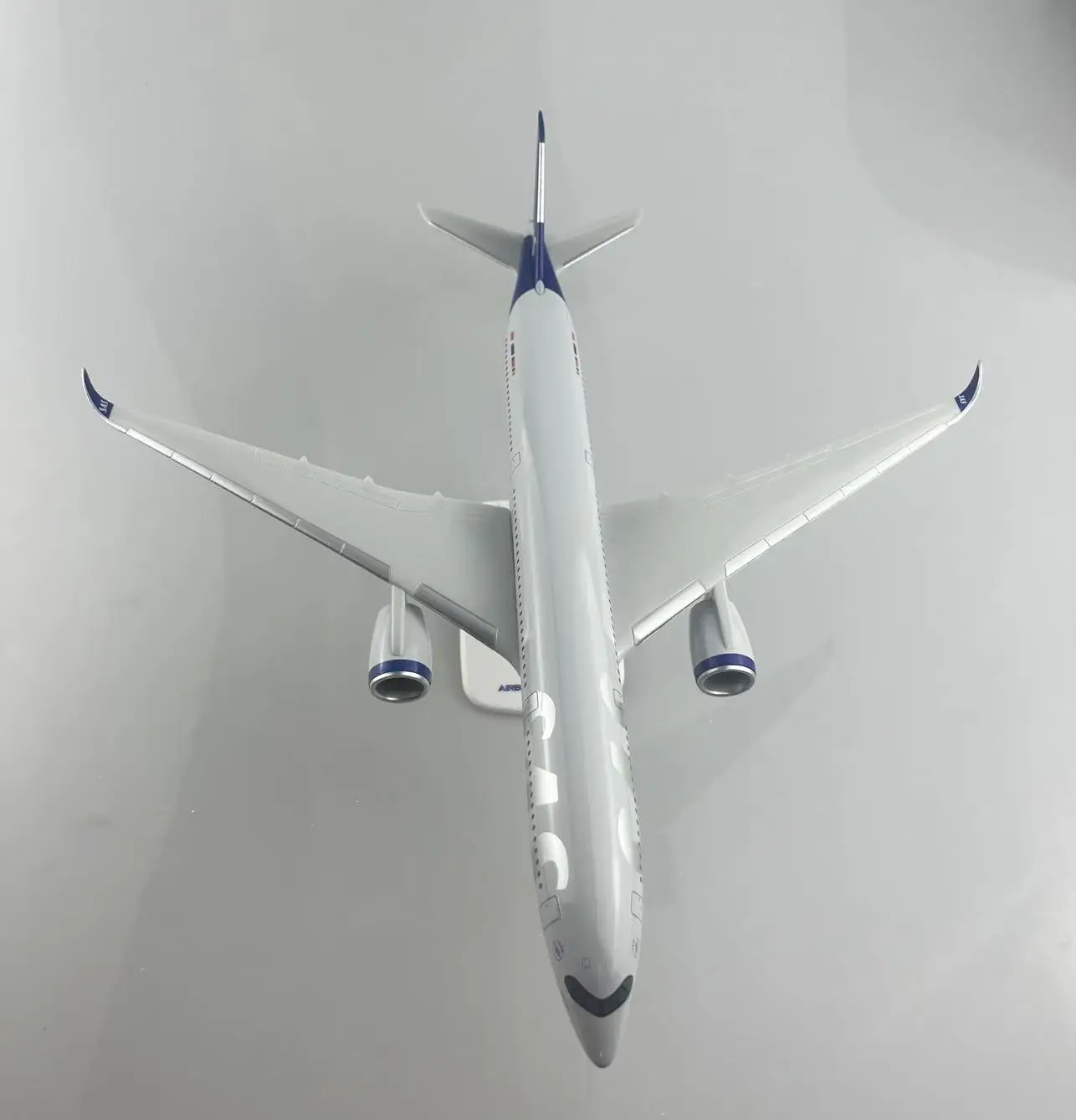 33 CM A350-900 Scandinavische SAS Airlines Model Vliegtuig 1/200 Schaal Vliegtuigen ABS Plastic Vliegtuig Verzameld Gift Door Luchtvaart