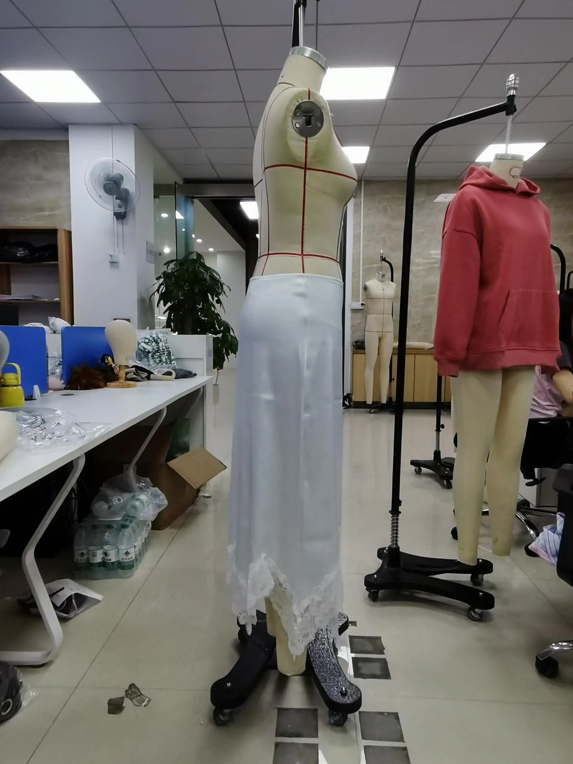 Women’s Fall Skirts Low Elastic Wasit Lace Patchwork Irregular Hemline Elegant Long Skirt