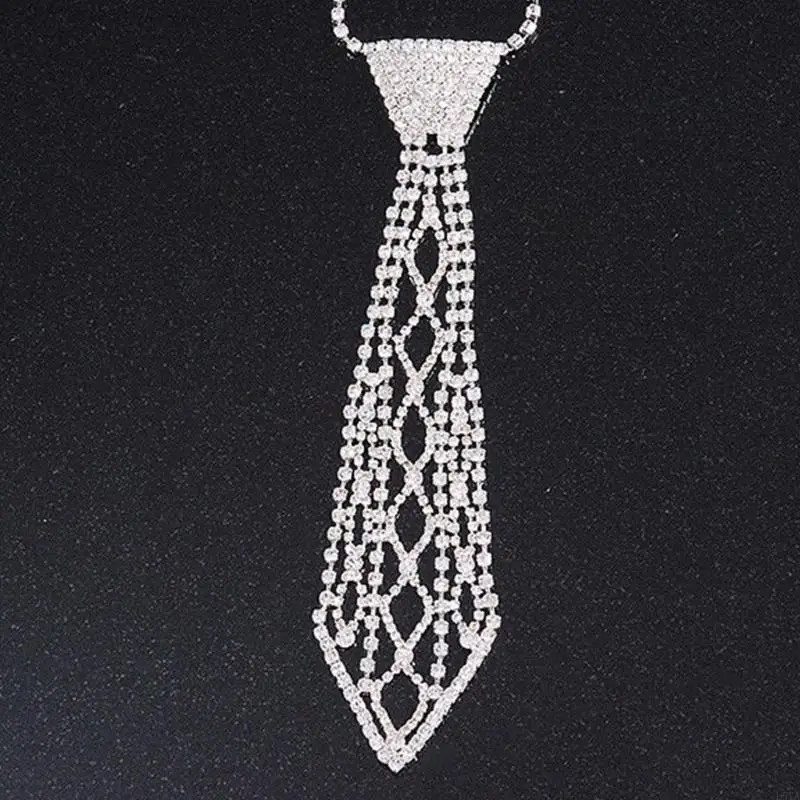 قلادة L5YA قابلة للتعديل بأحجار الراين وقلادة من الكريستال القوطي للمناسبات الرسمية والعادية للنساء