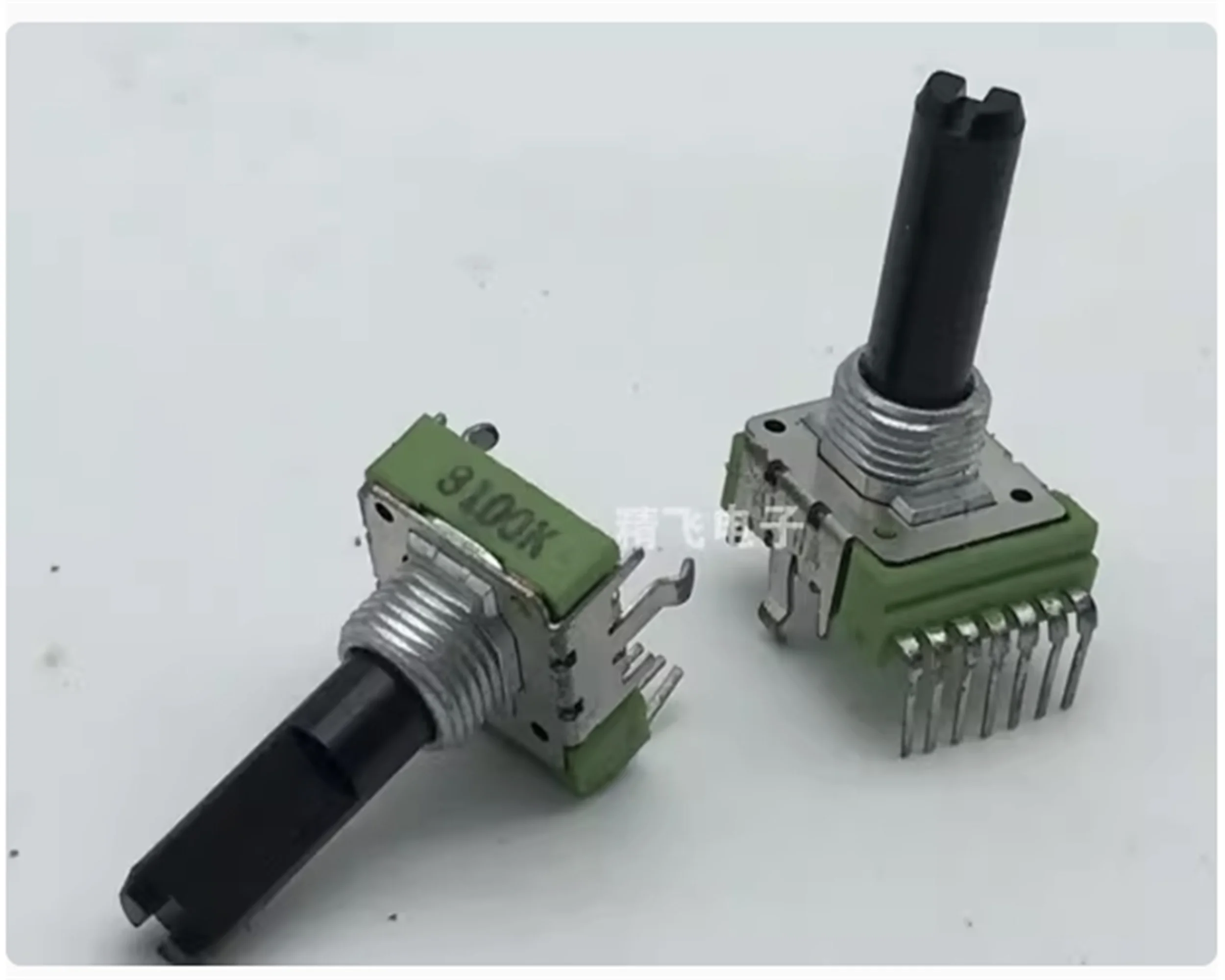 5 piece Taiwan ALPHA RK14 dual potentiometer B100K * 2 with center positioning axis length 23MM