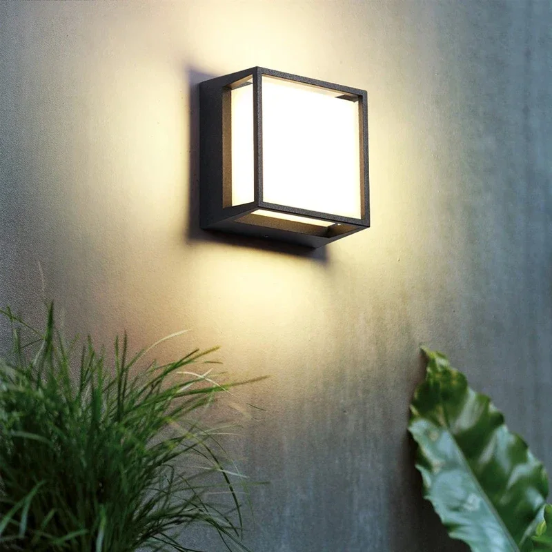 Lampada da parete moderna quadrata a LED impermeabile Lampada da balcone semplice per cortile esterno per interni con diffusore in policarbonato per uso in giardino