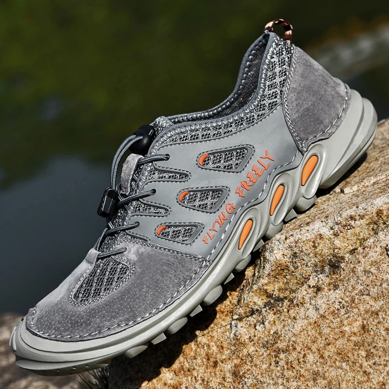 

New Men Outdoor Casual Mesh Shoes Are Breathable Odorous Lightweight Refreshing Soft Camping and Hiking Shoes