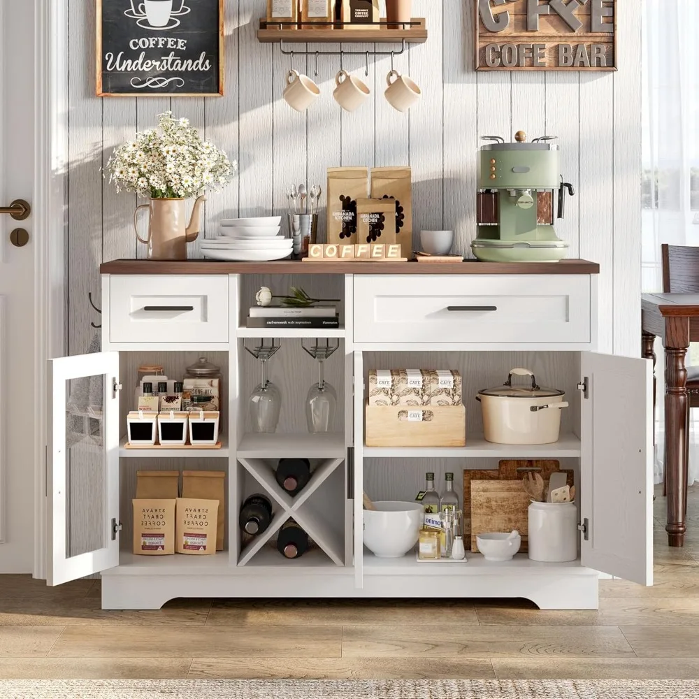 Шкаф для кофе и вина в фермерском стиле со стеклянными держателями и ящиками для хранения вещей