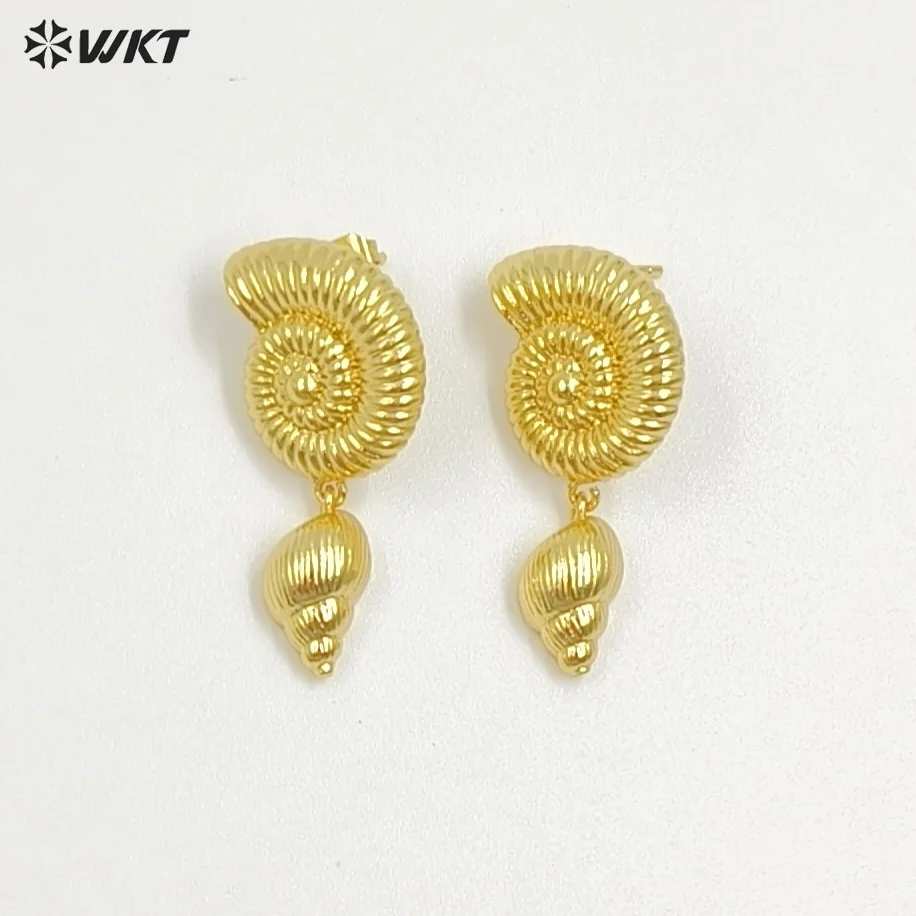 

WT-ME127 Top Quality Yellow Brass 18K Gold Plated Double Conches Charms Earrings Ladies Cute Jewelry For Party Wearing