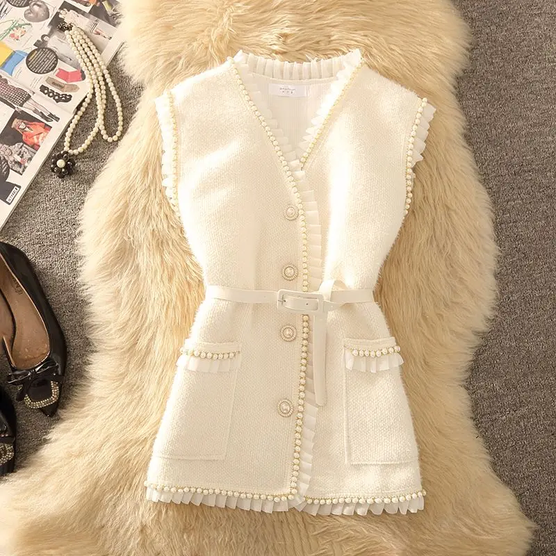 

Sleeveless V-neck vest women's autumn dress in 2024, new small fragrance, ladies' temperament, lace beaded stitching coat.