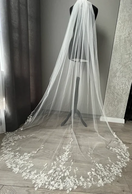 3m Cathedral Wedding Veils Lace Appliques One Layer Bridal Veil with Comb Bride Headpiece Women Accessories 3m Cathedral Wedding Veils Lace Appliques One Layer Bridal Veil with Comb Bride Headpiece Women Accessories
