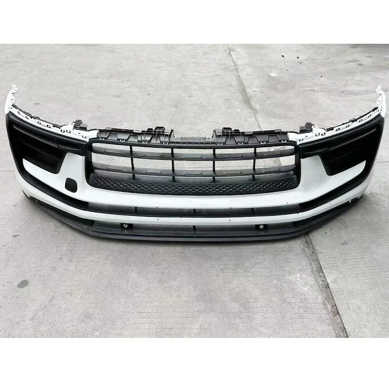 Hot selling high-quality 2023 2024 style ForPorsche Macan 95B. 3 bumper assembly grille body kit