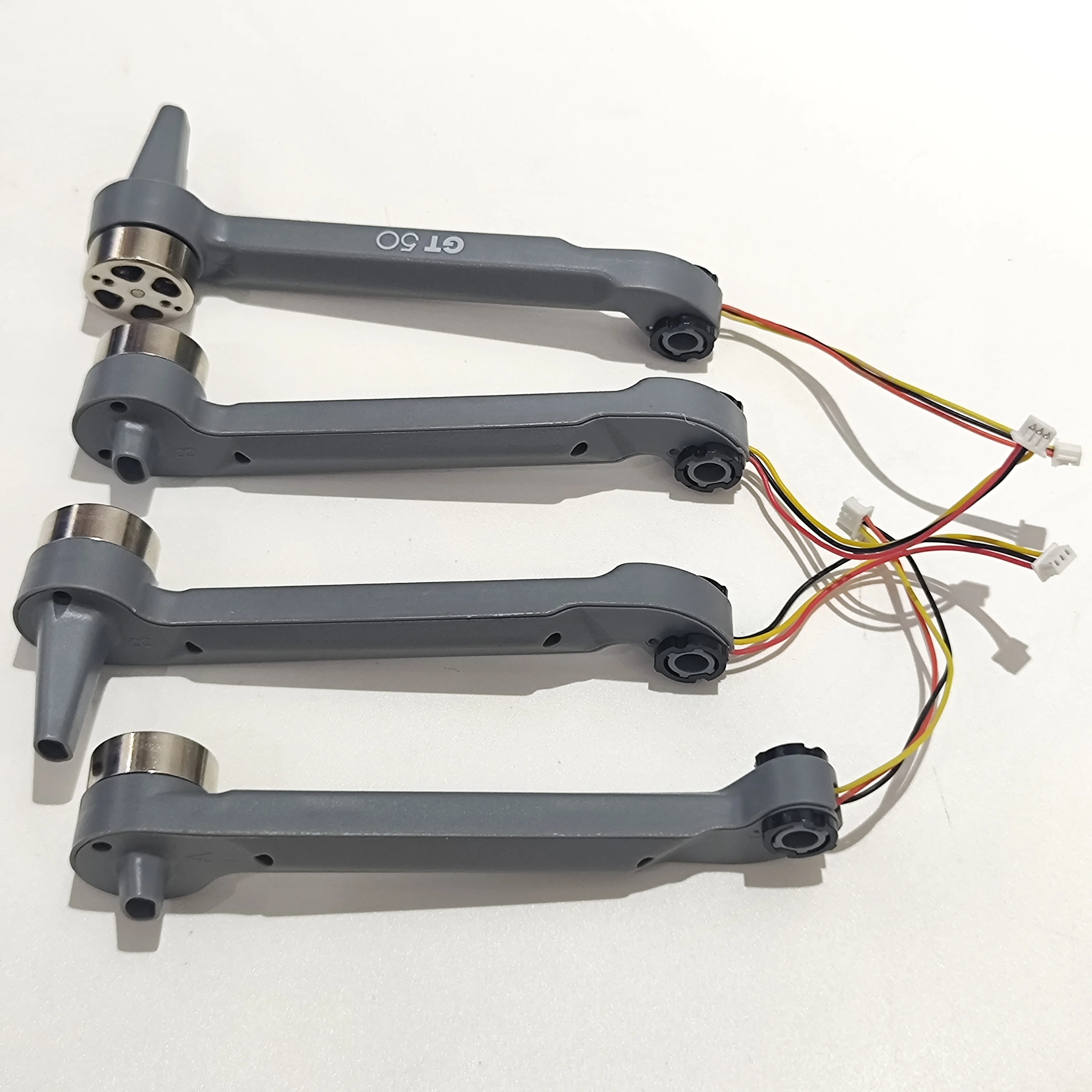 

Полный комплект GT50 PRO Складной бесщеточный радиоуправляемый квадрокоптер Запасная часть Передний и задний рычаг двигателя 4 шт. для GT50 Запасные части для рычагов дрона