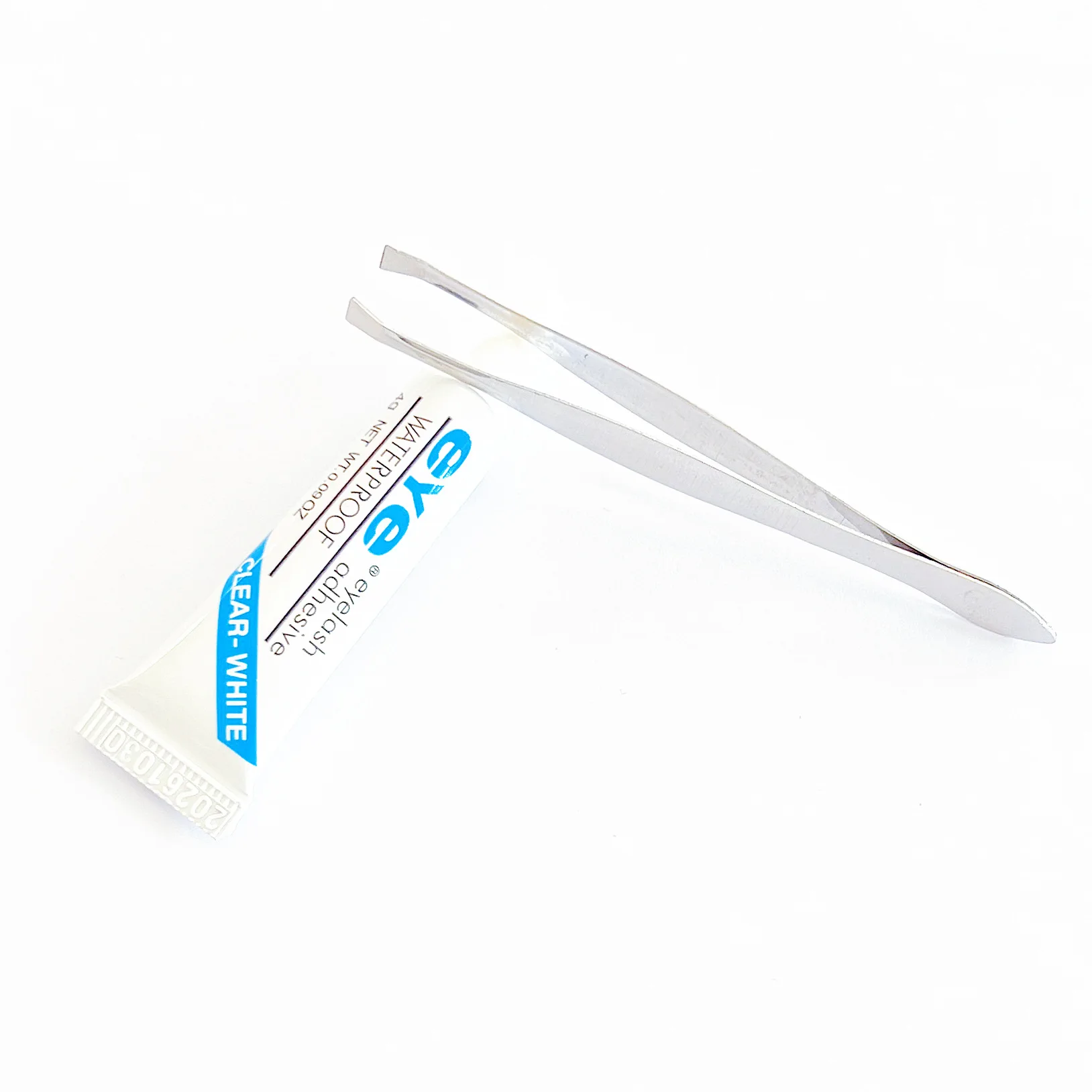 

False Eyelash Glue And Tweezers For Quick And Long-lasting Drying