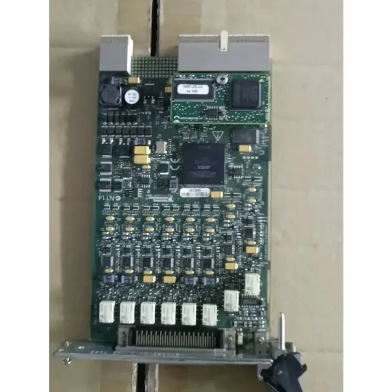 1PC Instrumentos nacionales NI PXI-6133 Serie S 8 canales 14 bits 2,5 MS/s multifunción DAQ In Stock #familitrade