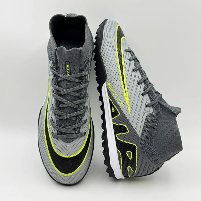 

New Men‘s Football Shoes Original Unisex Futsal Training Football Field Boots Indoor Students Grass Non Slip Ultralight Sneaker