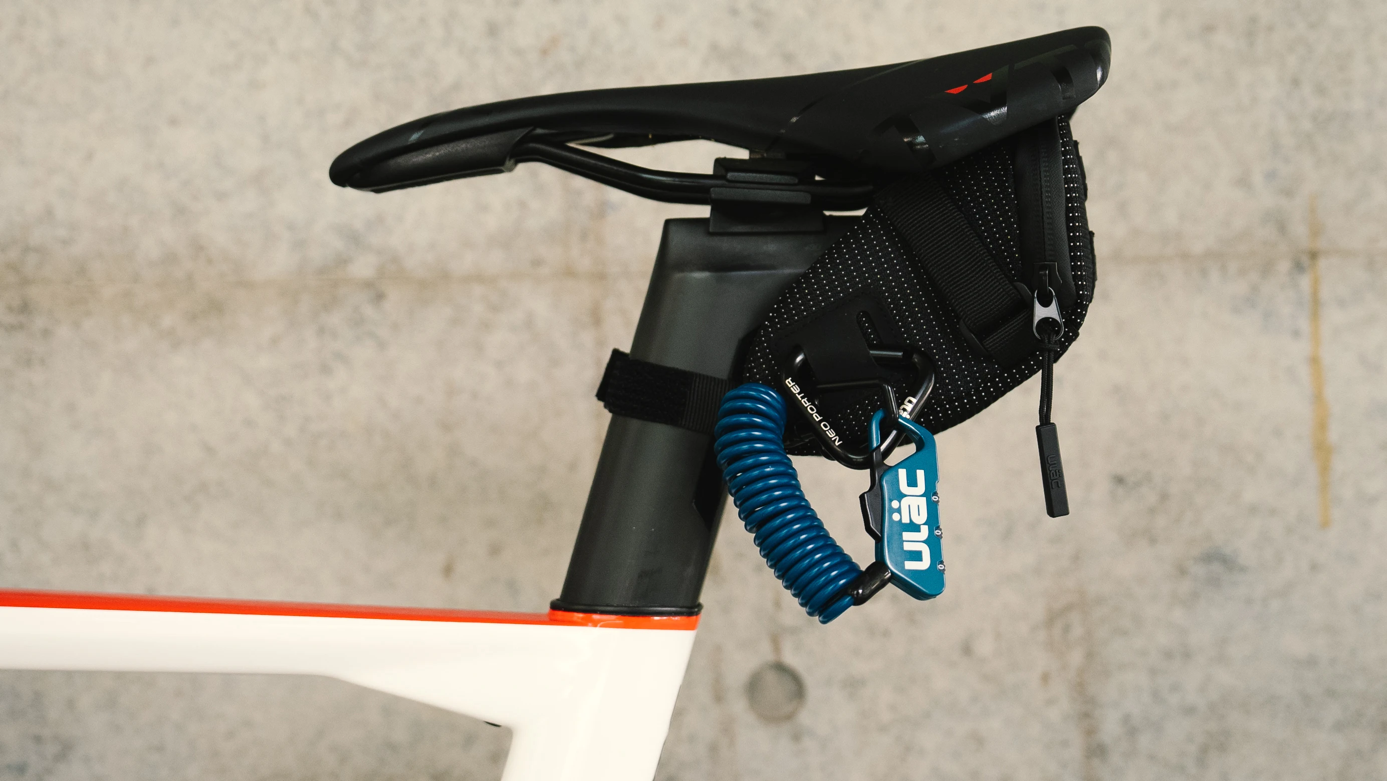 ULAC Radfahren Sitztasche 0,6/1/1,3 l mehrfarbige Fahrradsatteltasche wasserdichte MTB Rennrad Reparatur Werkzeuge Tasche Schwanz Pack Zubehör – Detail 16