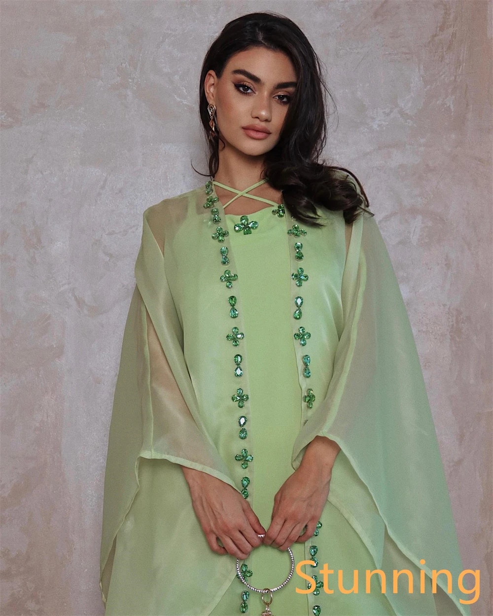 Robe de soirée en Jersey vert, personnalisée, col licou, manches longues, robes de célébrité, sur mesure, robes d'occasion en cristal de haute qualité