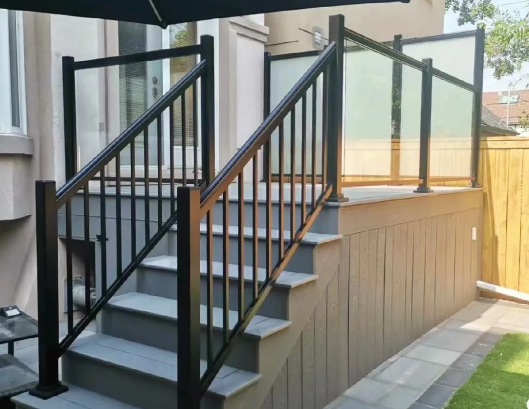 Simplify Aluminum Railing with Black Color for Viall Deck Railing and Stairs Railing