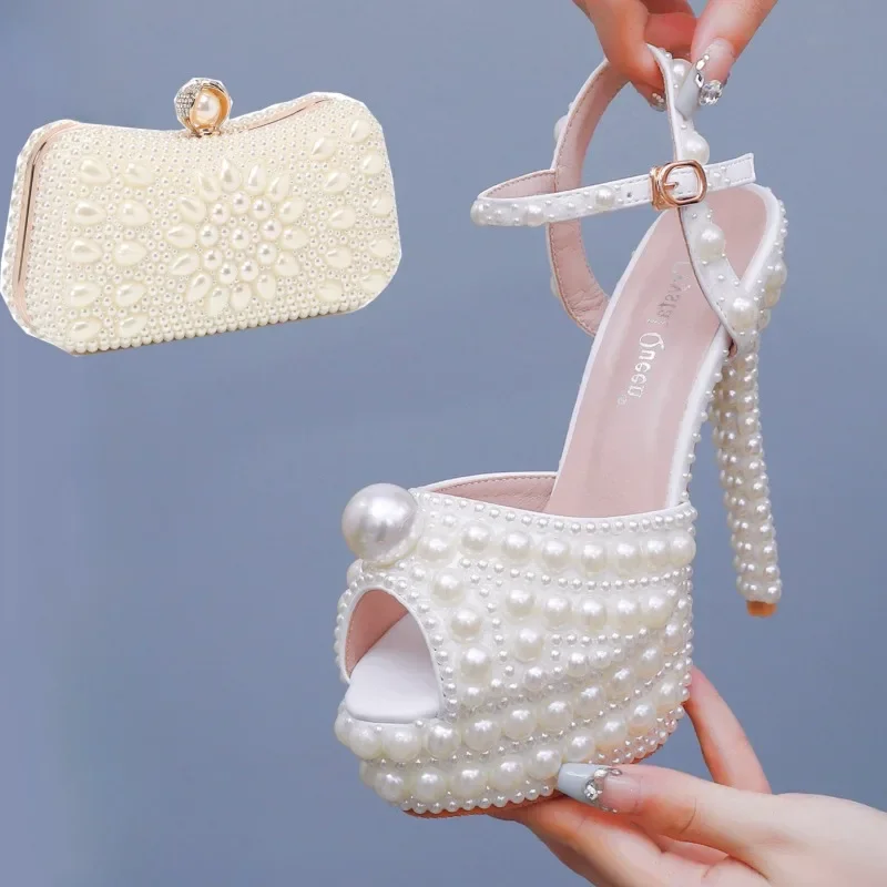 

Модные босоножки на высоком каблуке 14 см с жемчугом, белые, бежевые, жемчужные, водонепроницаемые, на платформе, для банкета, невесты, свадебного платья, сандалии 41