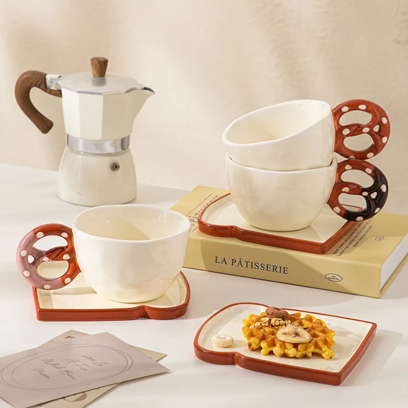 

Creative Ceramic Bread Coffee Mug Saucer Set Household Afternoon Big Easy Tea Cup Drinking Cups Breakfast Cup