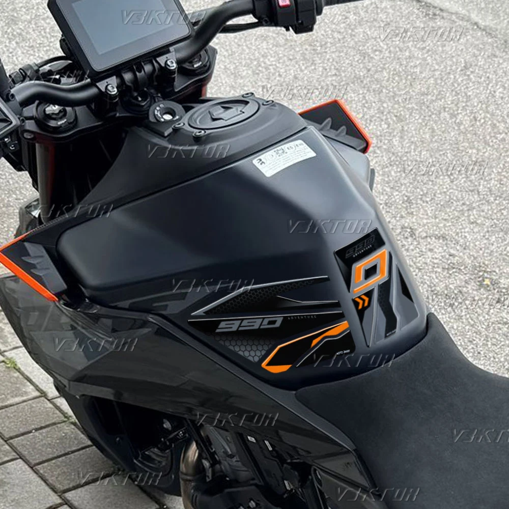 3D Resin Tank Pad Sticker Motorcycle Fuel Tank Protectior Decal For KTM DUKE 990 Duke 990 duke990 2024
