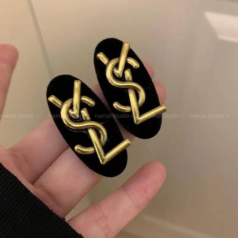 اصنع مشبك شعر على شكل حرف قديم ~ إكسسوار شعر مخملي أسود بنمط فرنسي قديم، مشبك سمك القرش وعصابة رأس على شكل فيونكة، فاخرة خفيفة للسيدات