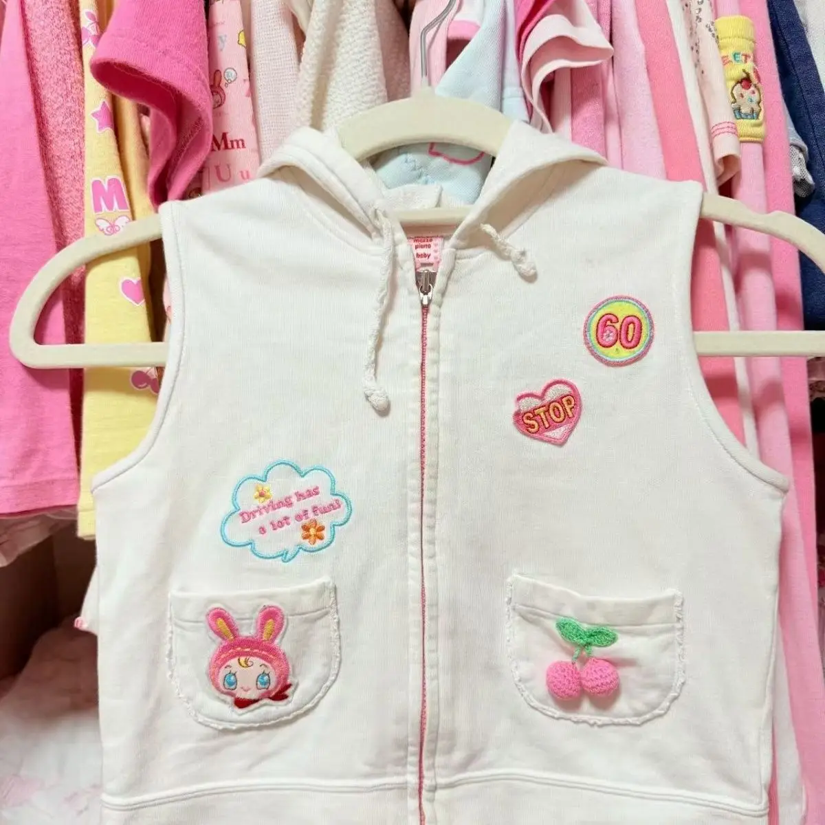 Japanese Cute Cartoon Mp Embroidery Jojifuku Hooded Vest Autumn Winter New Strawberry Sweet Girl Fairycore Outerwear Vest