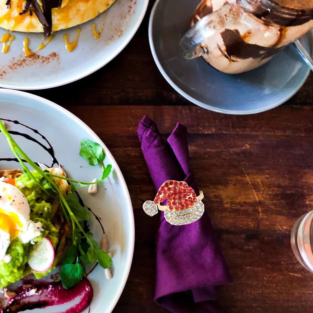 

4Pcs Napkin Rings Elegant Diamond Accented Christmas Hat Design for Holiday Tableware Set Party Favor Supplies